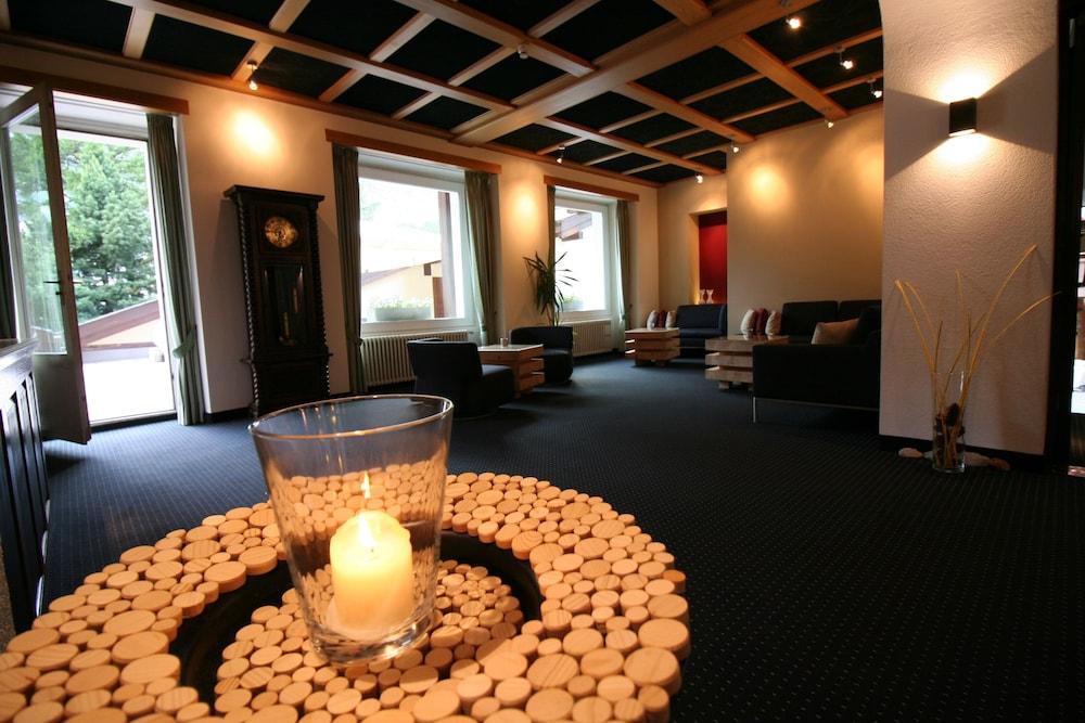 Hotel Metropol サース フェー エクステリア 写真