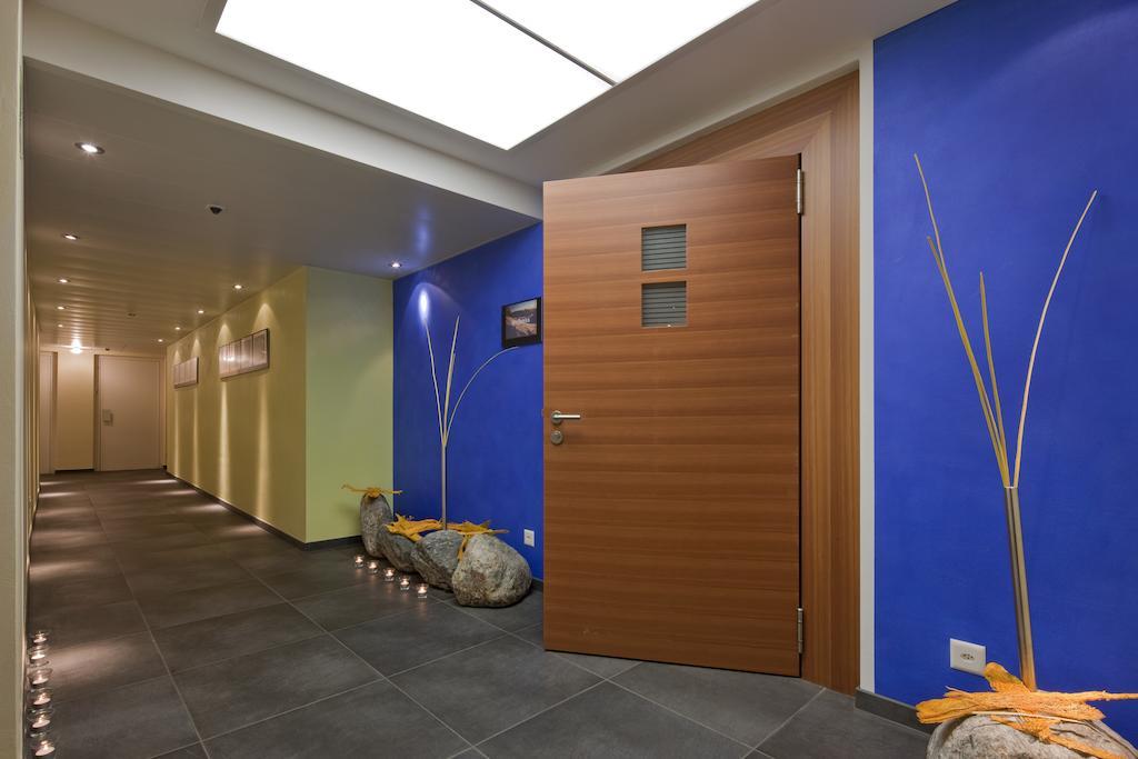 Hotel Metropol サース フェー エクステリア 写真