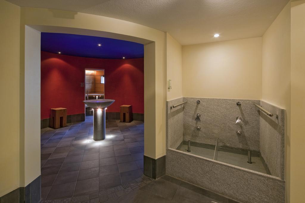 Hotel Metropol サース フェー エクステリア 写真