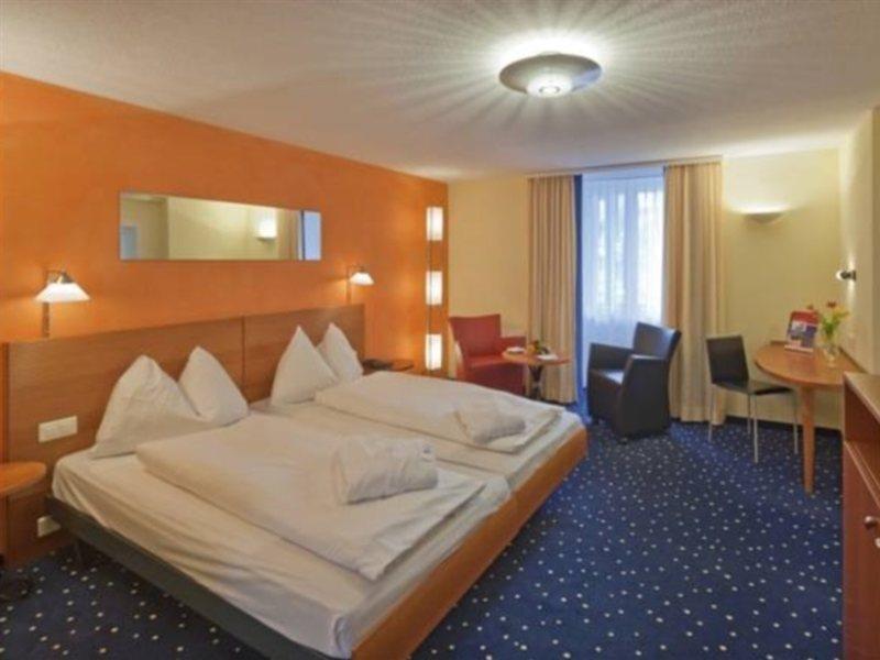 Hotel Metropol サース フェー エクステリア 写真
