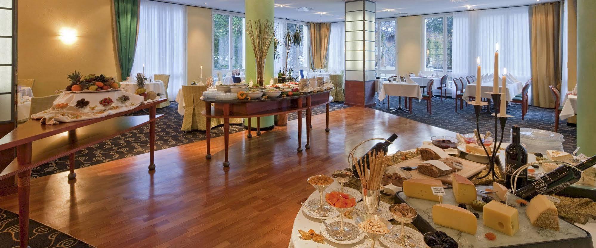 Hotel Metropol サース フェー エクステリア 写真