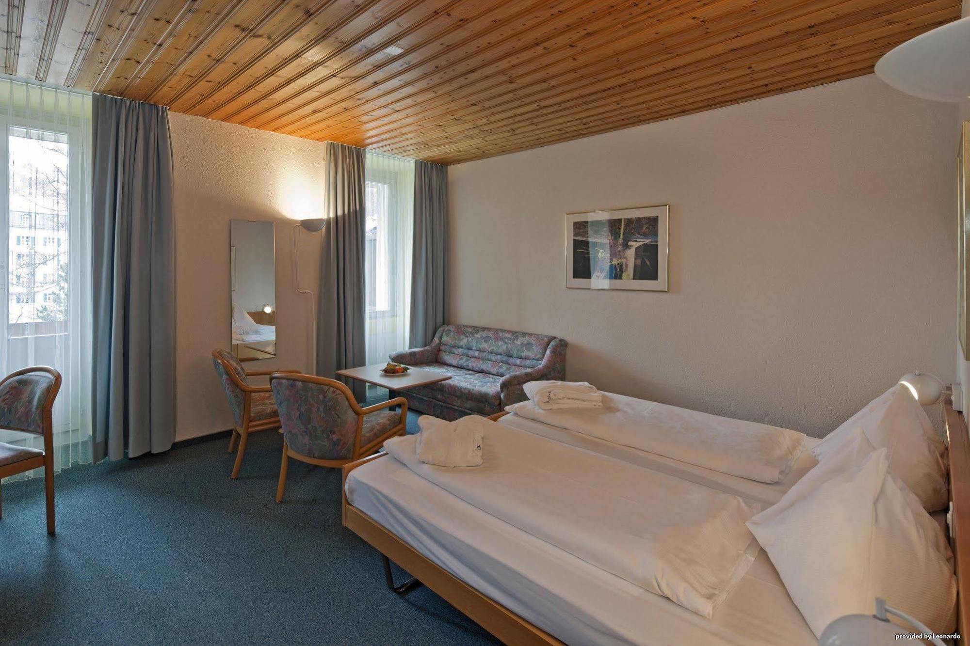Hotel Metropol サース フェー エクステリア 写真
